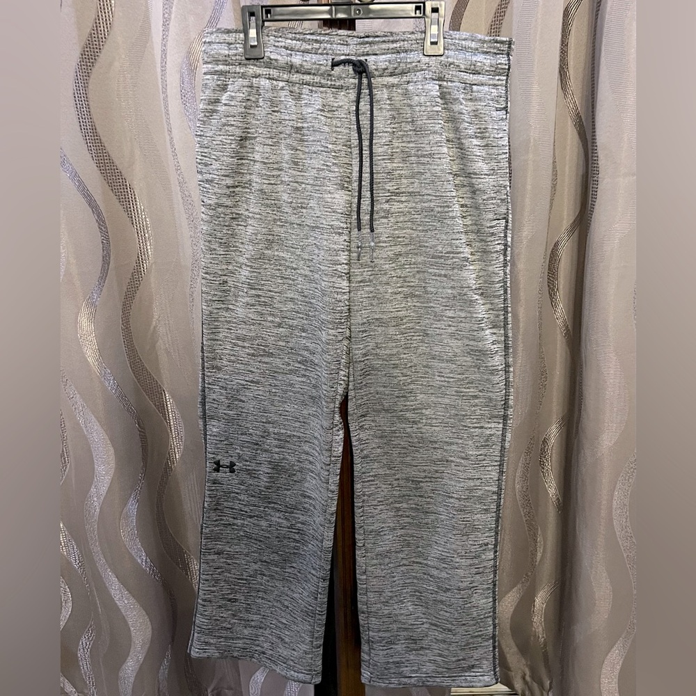 Under Armour Heathered Gray Cold Gear Loose Fit Polyester Fleece Pants-Women-Med